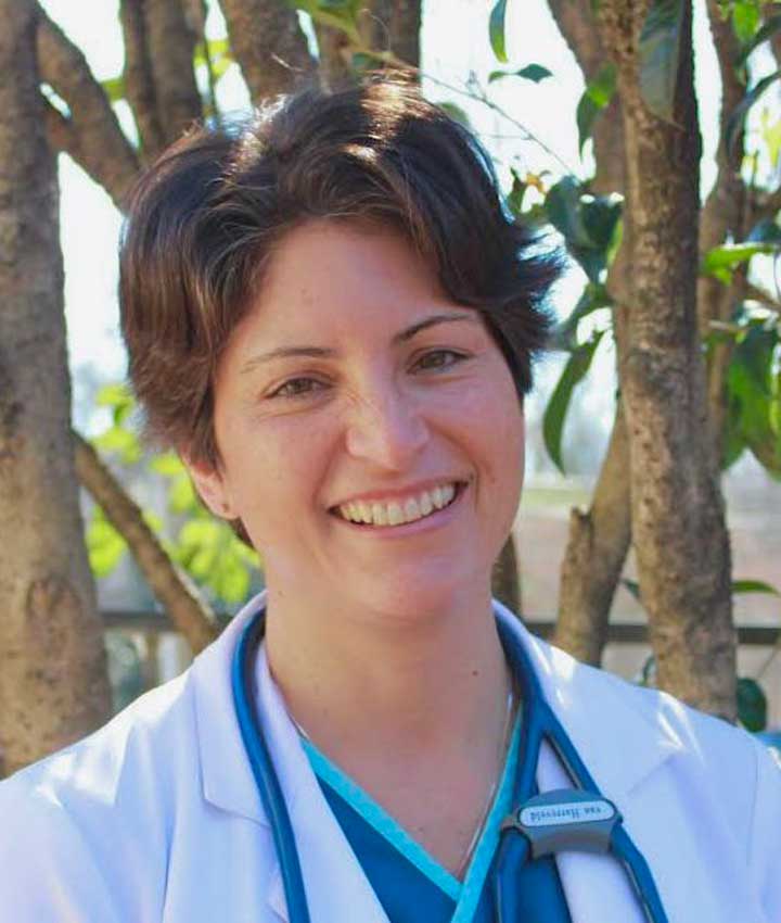 Dr. Nicole van Harreveld, DVM